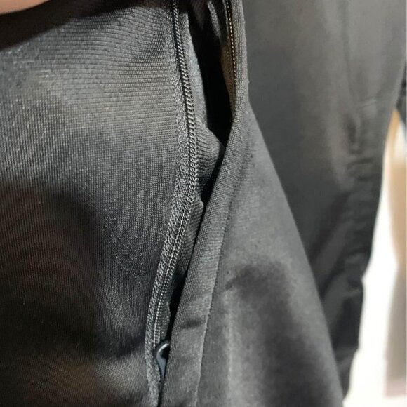 ⚽️ Adidas track jacket. Size kids XL 15/16yrs. Black & white. New condition. - Picture 7 of 9